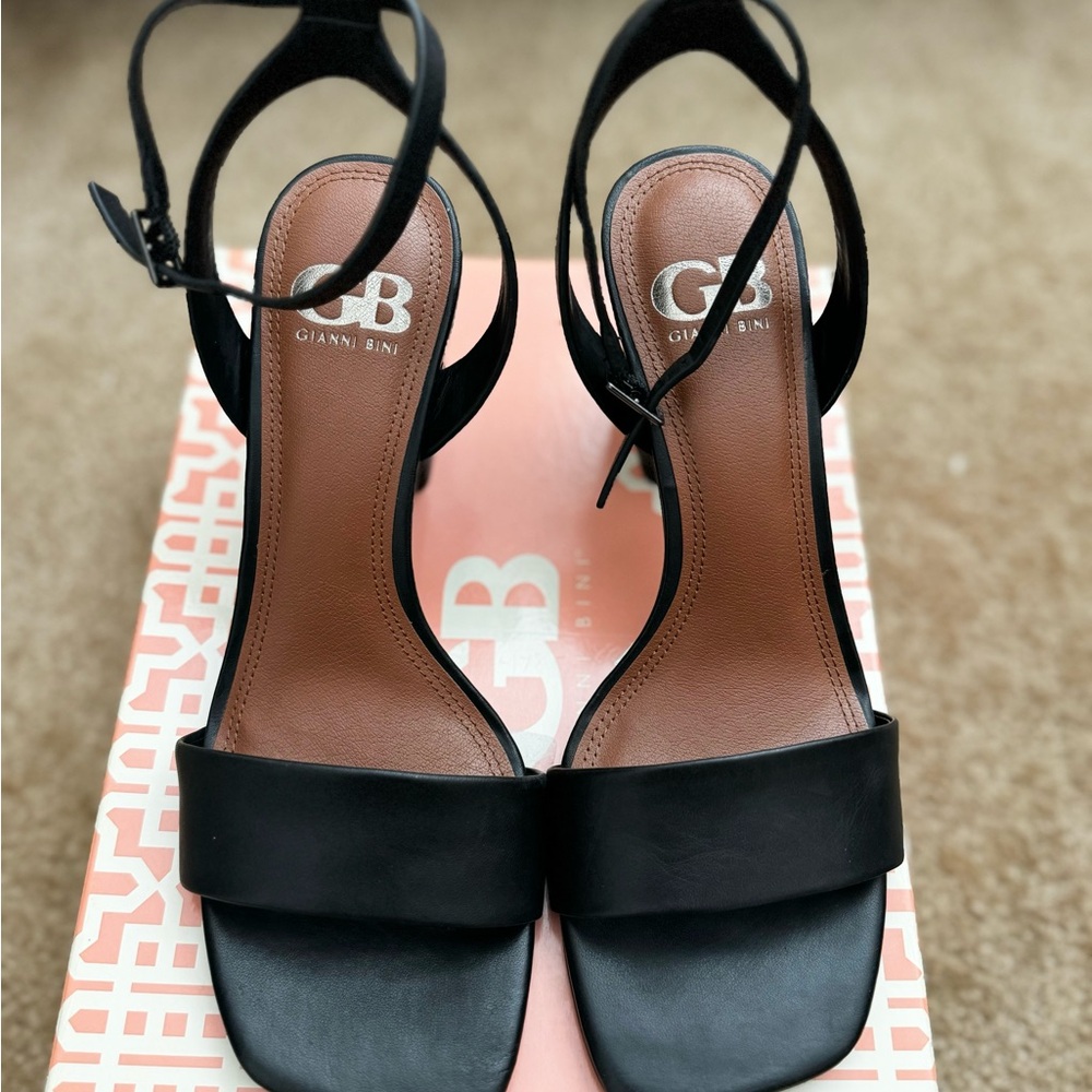 Gianni Bini Elegant Black Sandals